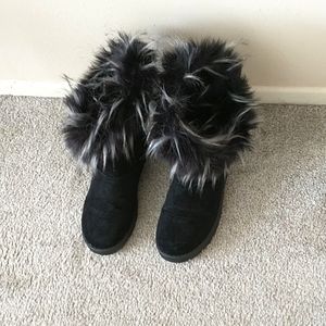 Fur boots